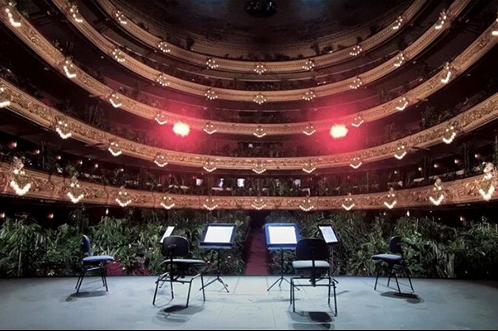 2.292 Tanaman Jadi Penonton Konser Di Barcelona