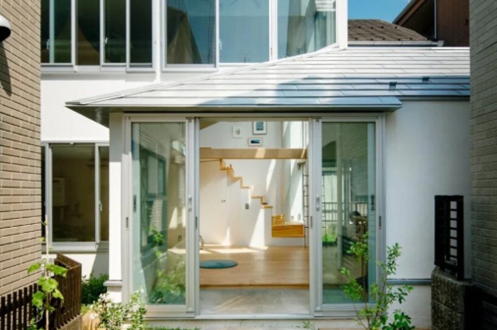 Rumah Di Jepang Ini Dirancang Hampir Tanpa Sekat